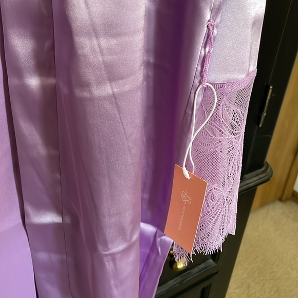 Mentionables Robe - Picture 9 of 11